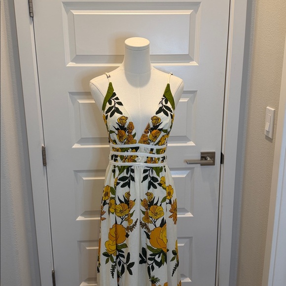 FARM Rio Garden Floral Maxi Dress in Yellow and White Size S - Picture 8 of 9